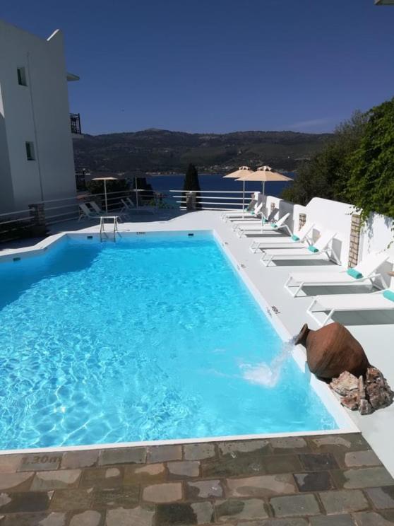 Scorpios Hotel & Suites Самос Екстер'єр фото