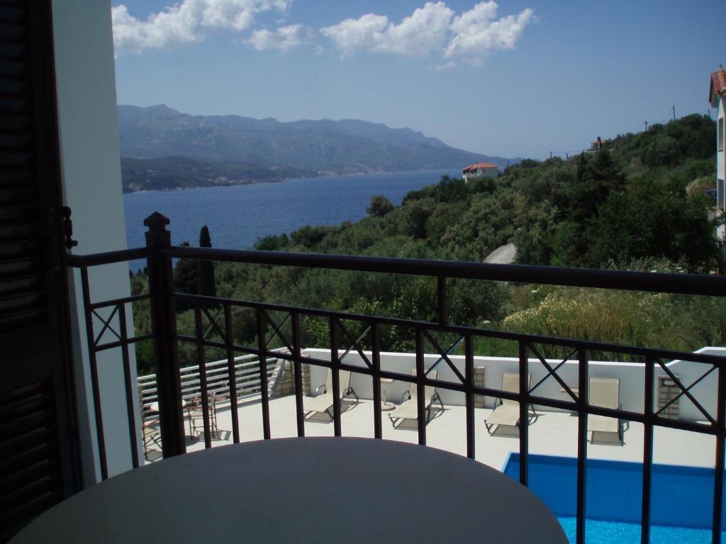 Scorpios Hotel & Suites Самос Номер фото